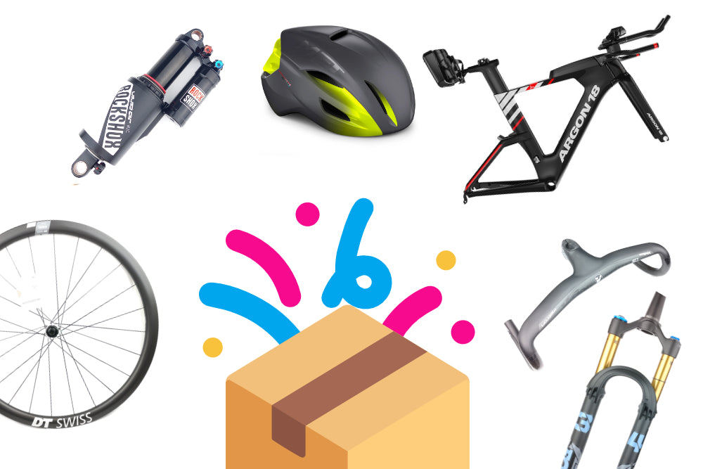 Paket voller Fahrradteilen