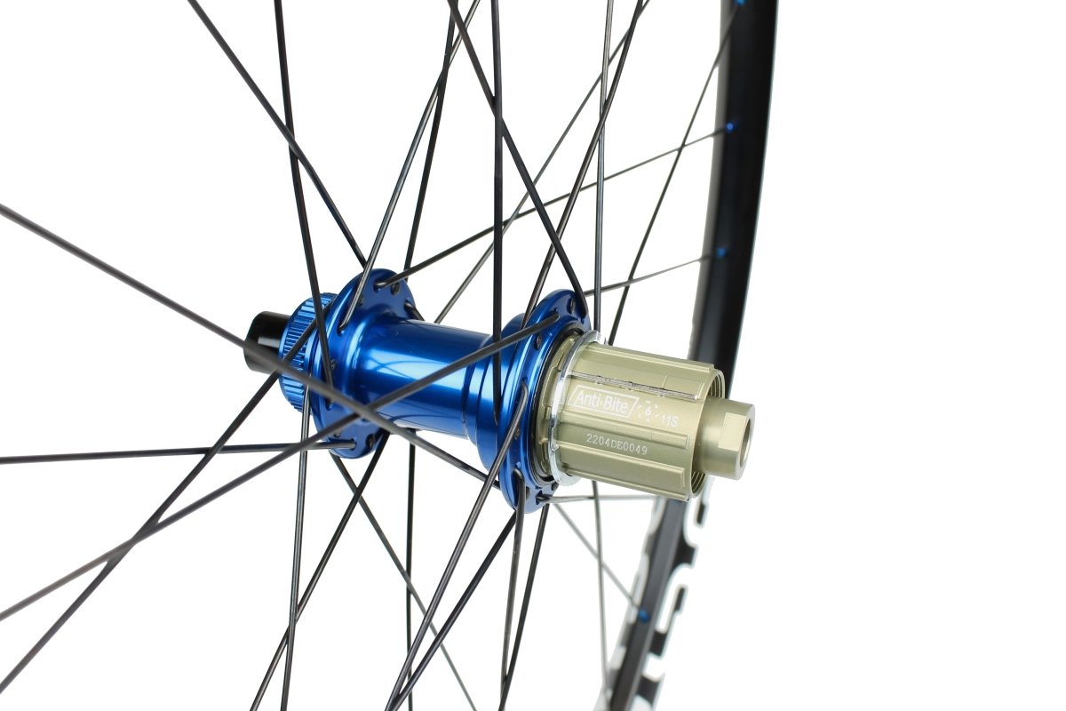 Gravel Laufradsatz "Evige" Disc 28 Zoll mit E*Thirteen Felgen - RAAAD.de