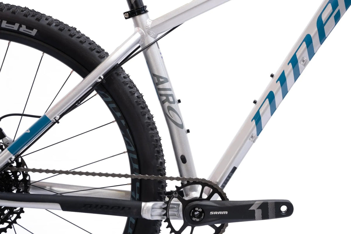 Niner AIR 9 Hardtail MTB 29" | SRAM 12 - fach | Fox Float 32 | silber/blau | Modell 2023 - RAAAD.de