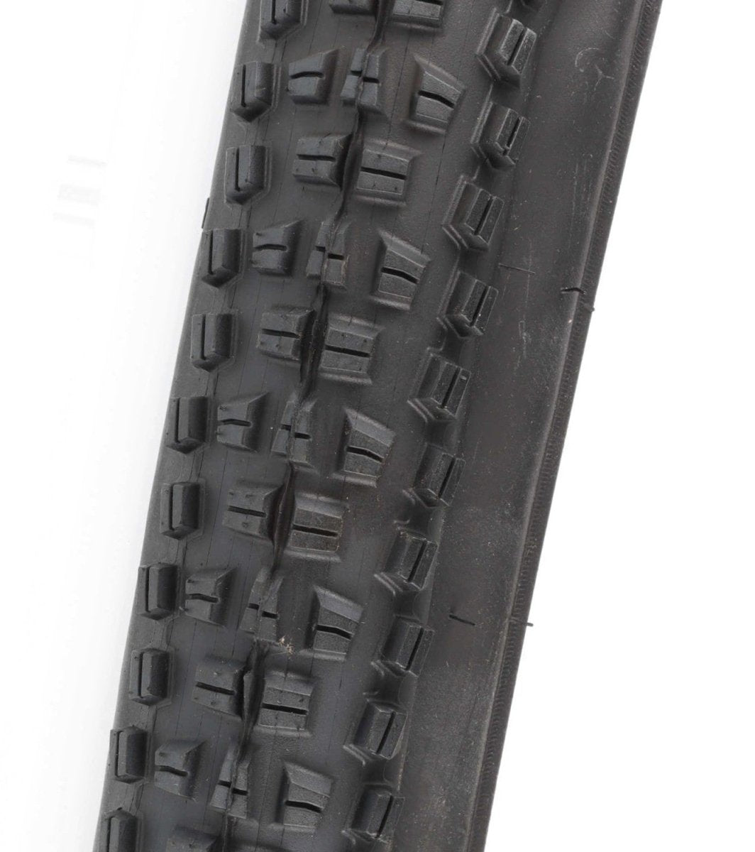パーツ 27.5 WTB ST i29 + WTB TRAIL BOSS 2.4 Amazon | WTB Trail Boss 27.5インチマウンテンバイクタイヤ