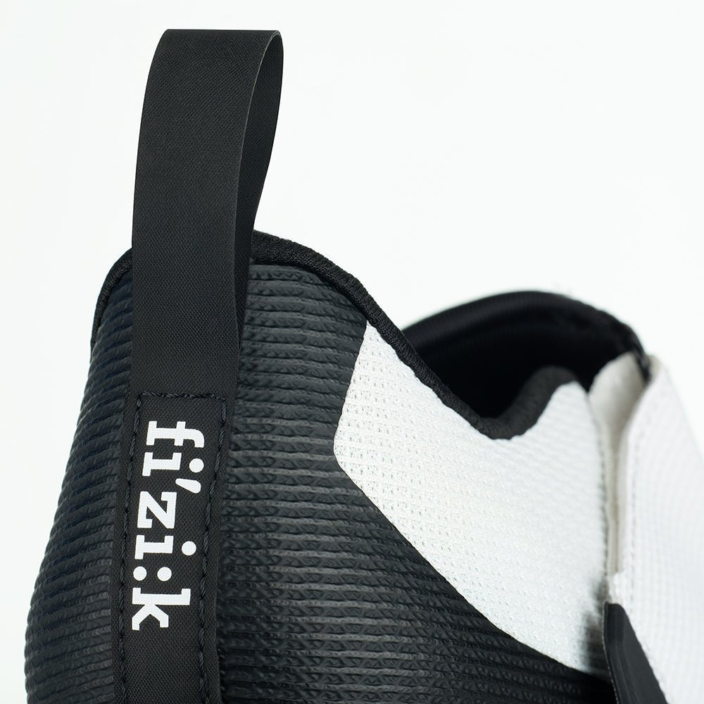 Fizik TRANSIRO INFINITO R3 Triathlonschuhe - Schwarz/Weiß - RAAAD.de